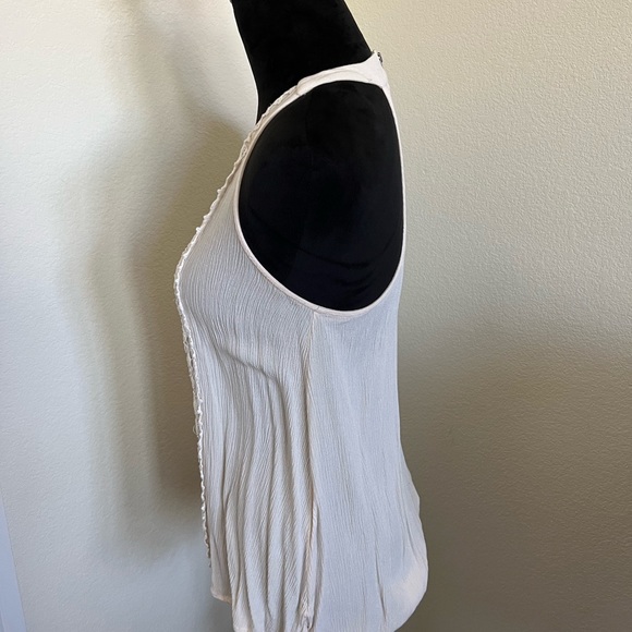 Knox Rose lace top - Picture 2 of 8